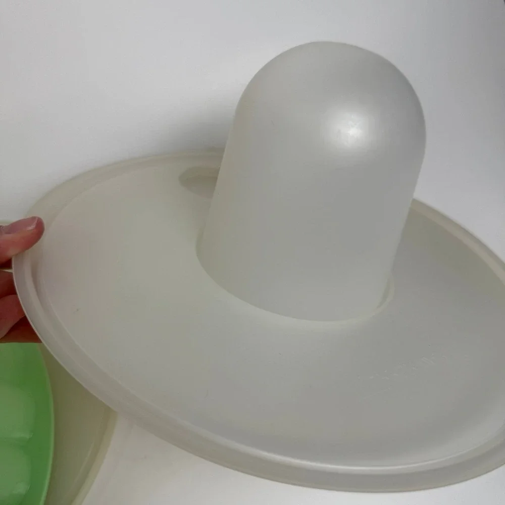 Tupperware VTG Jello Molds Set of 2 Green and White Retro Kitchen Plastic